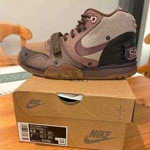 Nike Air Trainer 1 CJ in Chocolate/Rust Pink